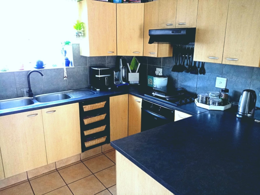 2 Bedroom Property for Sale in Charlo Eastern Cape